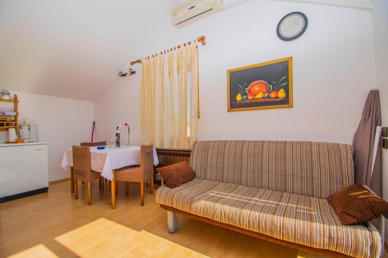 Apartments Grand&Vista in Krk Krk Town Exterior foto